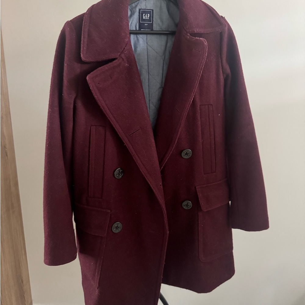 GAP Women's Burgundy Peacoat